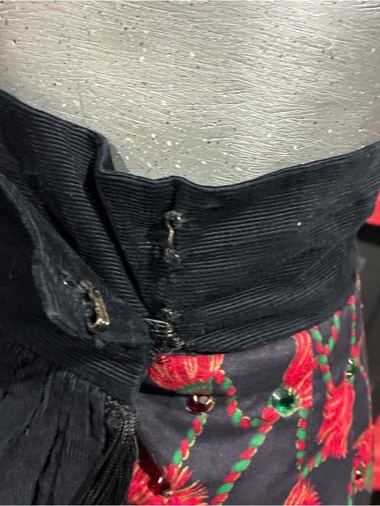 Vintage Black Fringe Wrap Skirt Red Floral Appliqué Festival Dance Tango Small - Picture 8 of 8